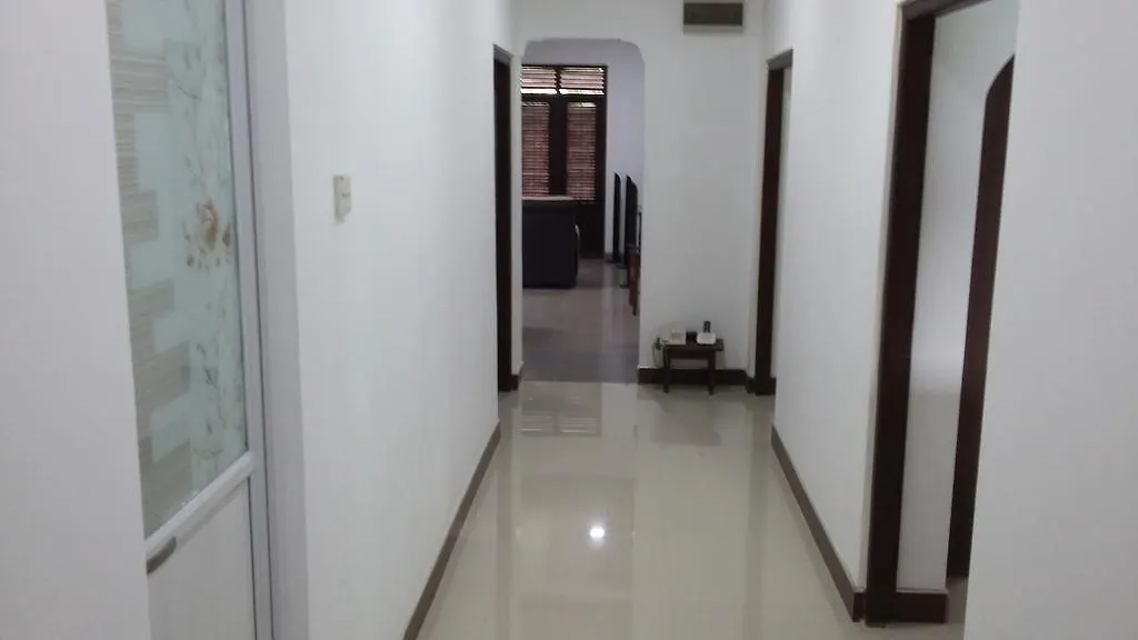 Travel Bird Villa - Foreign Bookings Only Katunayake