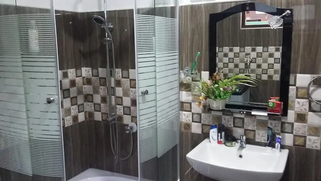 Guest house Travel Bird Villa - Foreign Bookings Only Katunayake