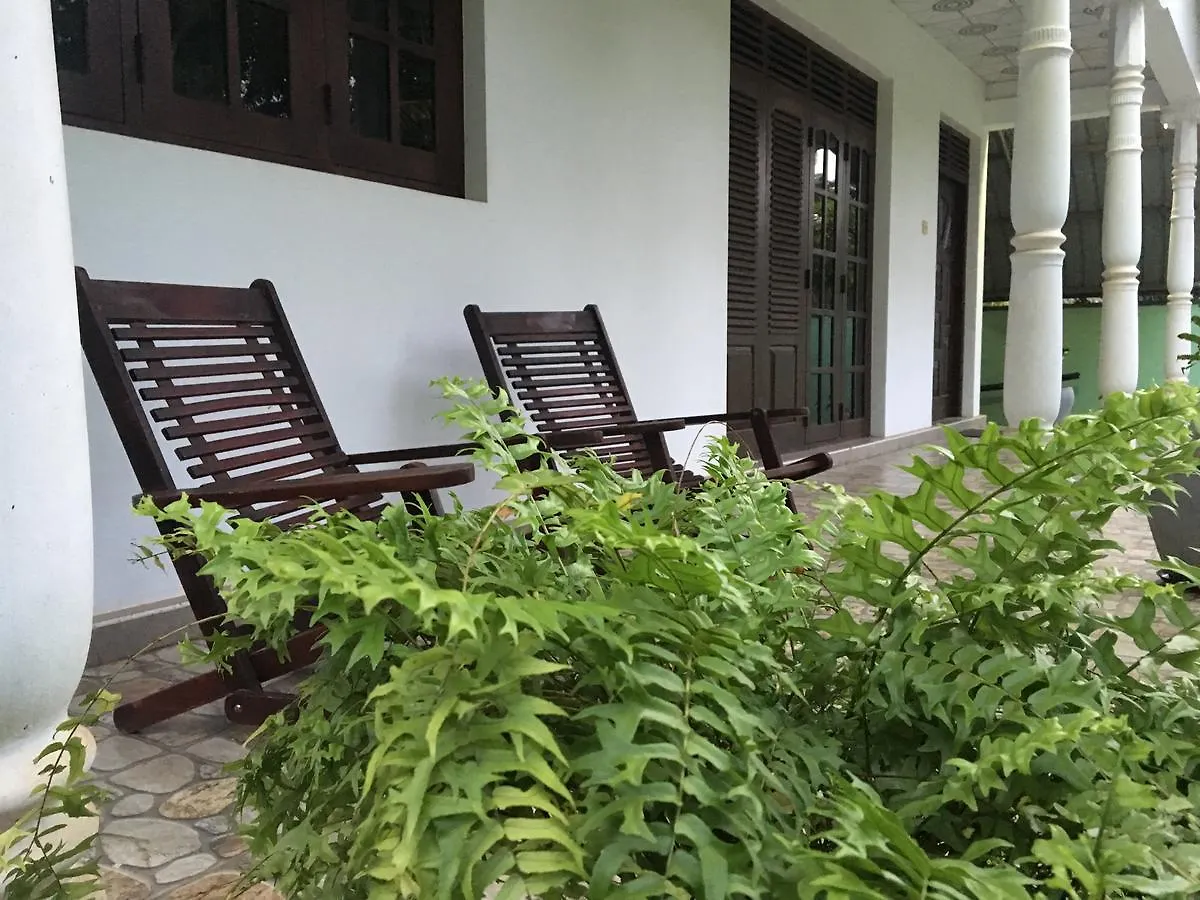 Travel Bird Villa - Foreign Bookings Only Katunayake